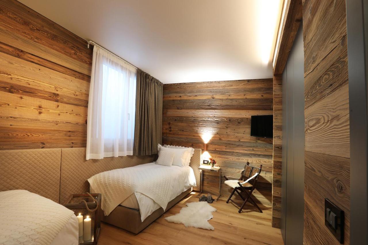 Chalet Blanc Breuil-Cervinia Exterior photo